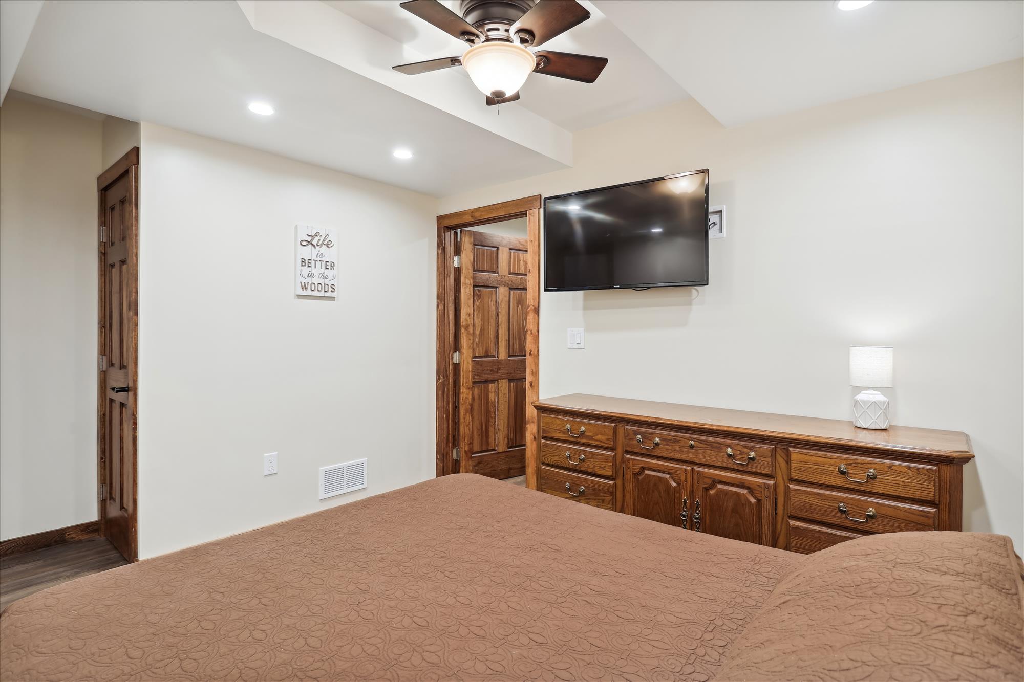 Image for Ridgecrest 48