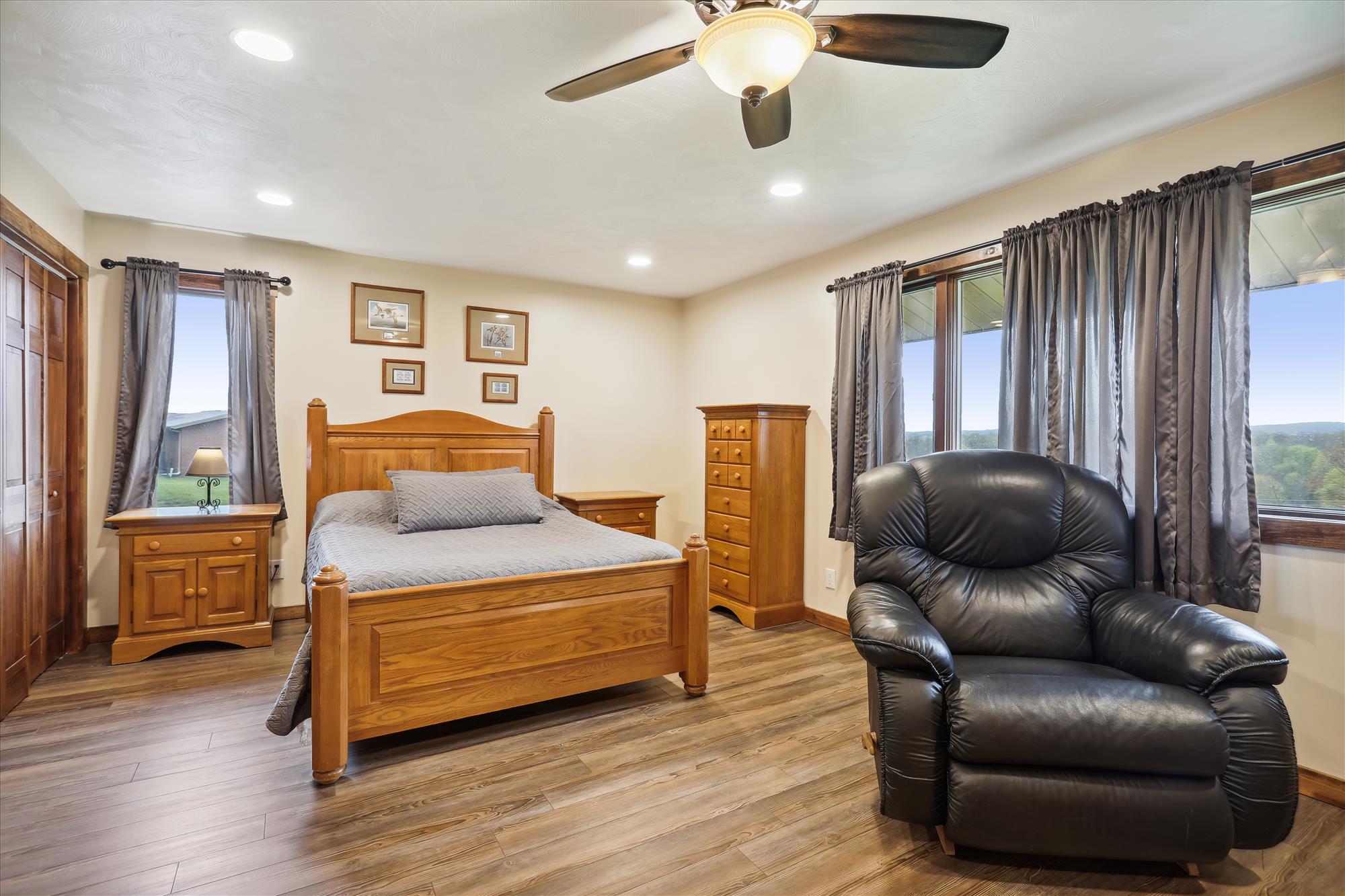 Image for Ridgecrest 27