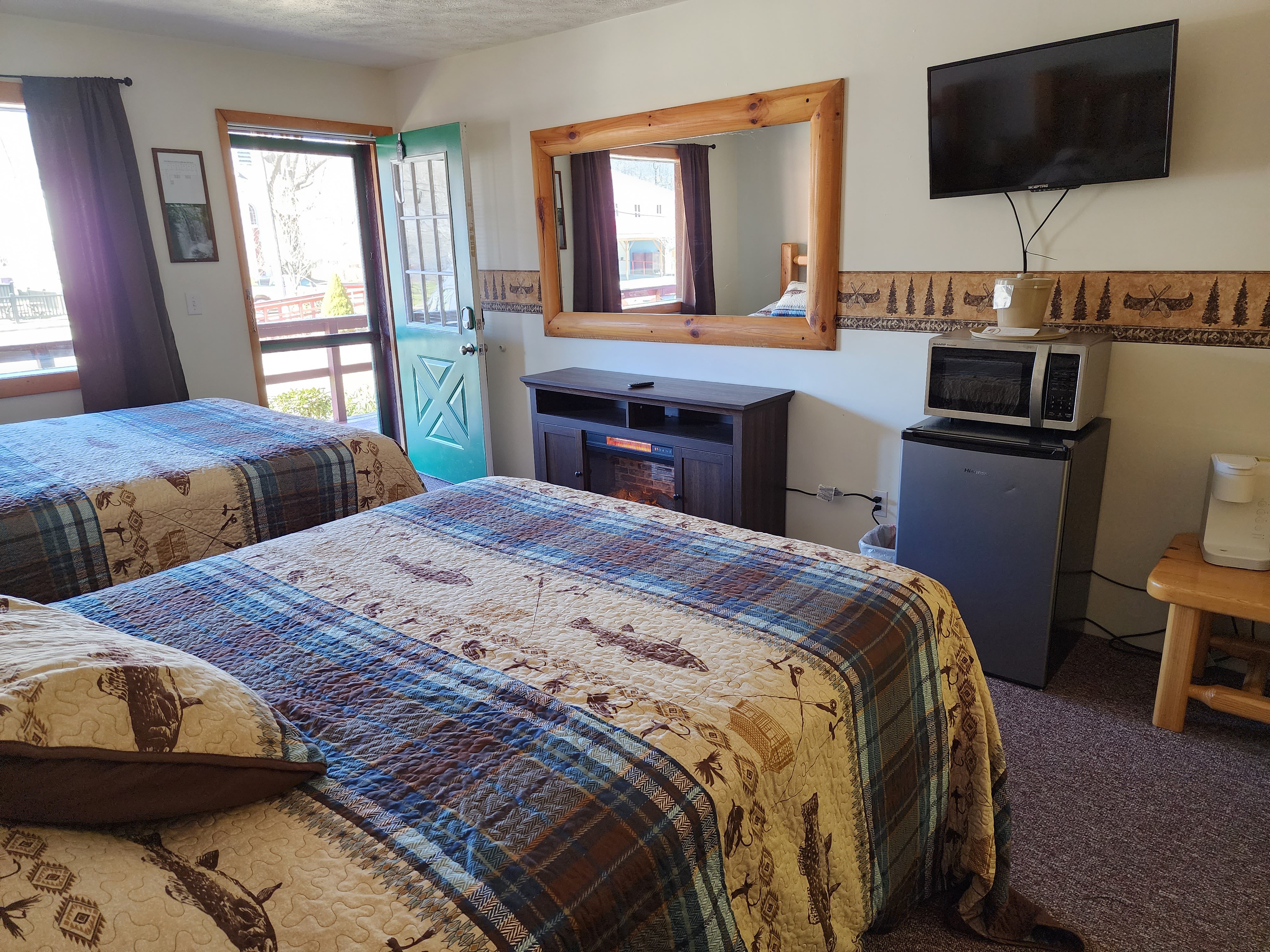 Image for Ohiopyle Suites Room 104 6