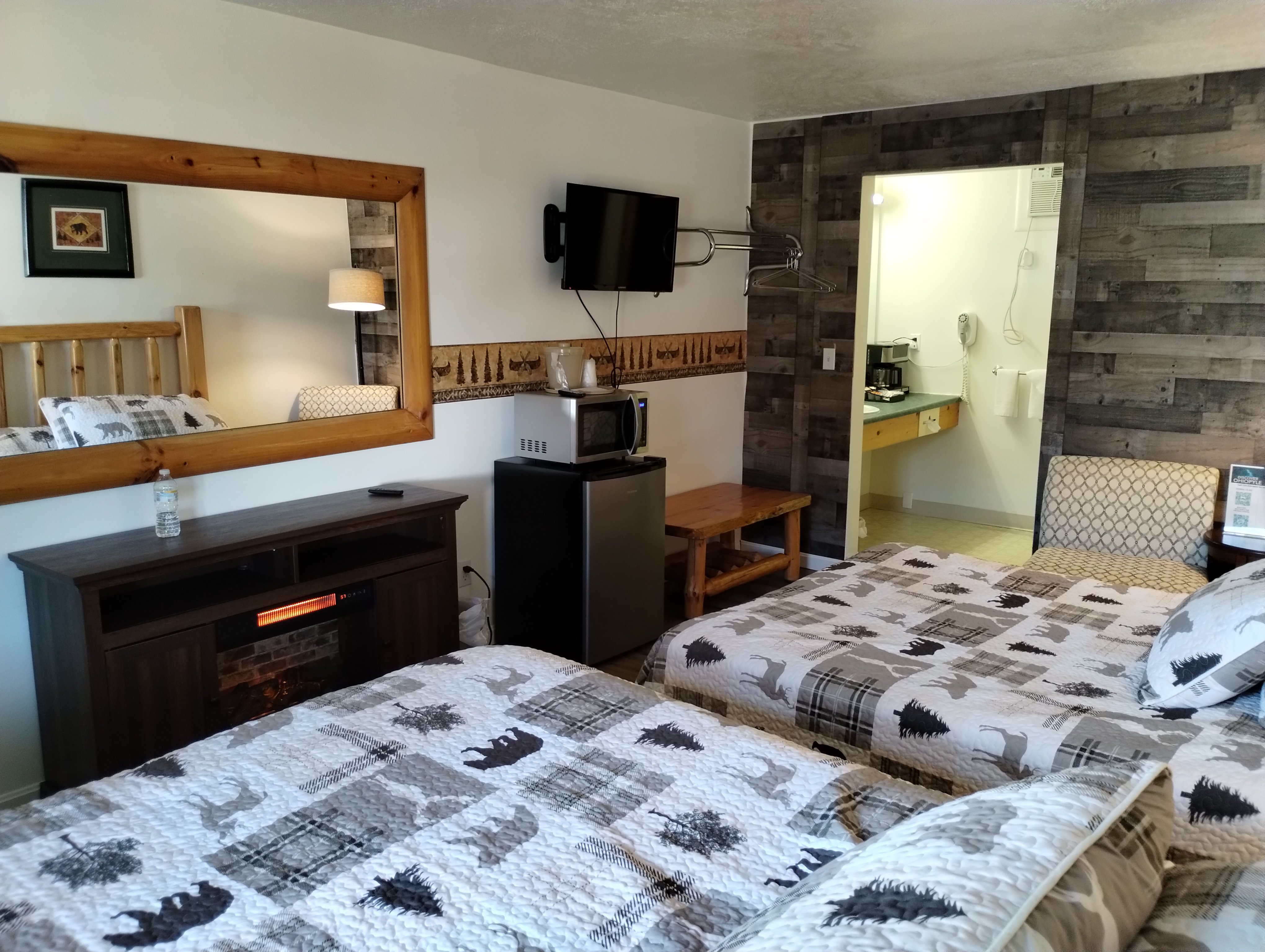 Image for Ohiopyle Suites Room 106 9