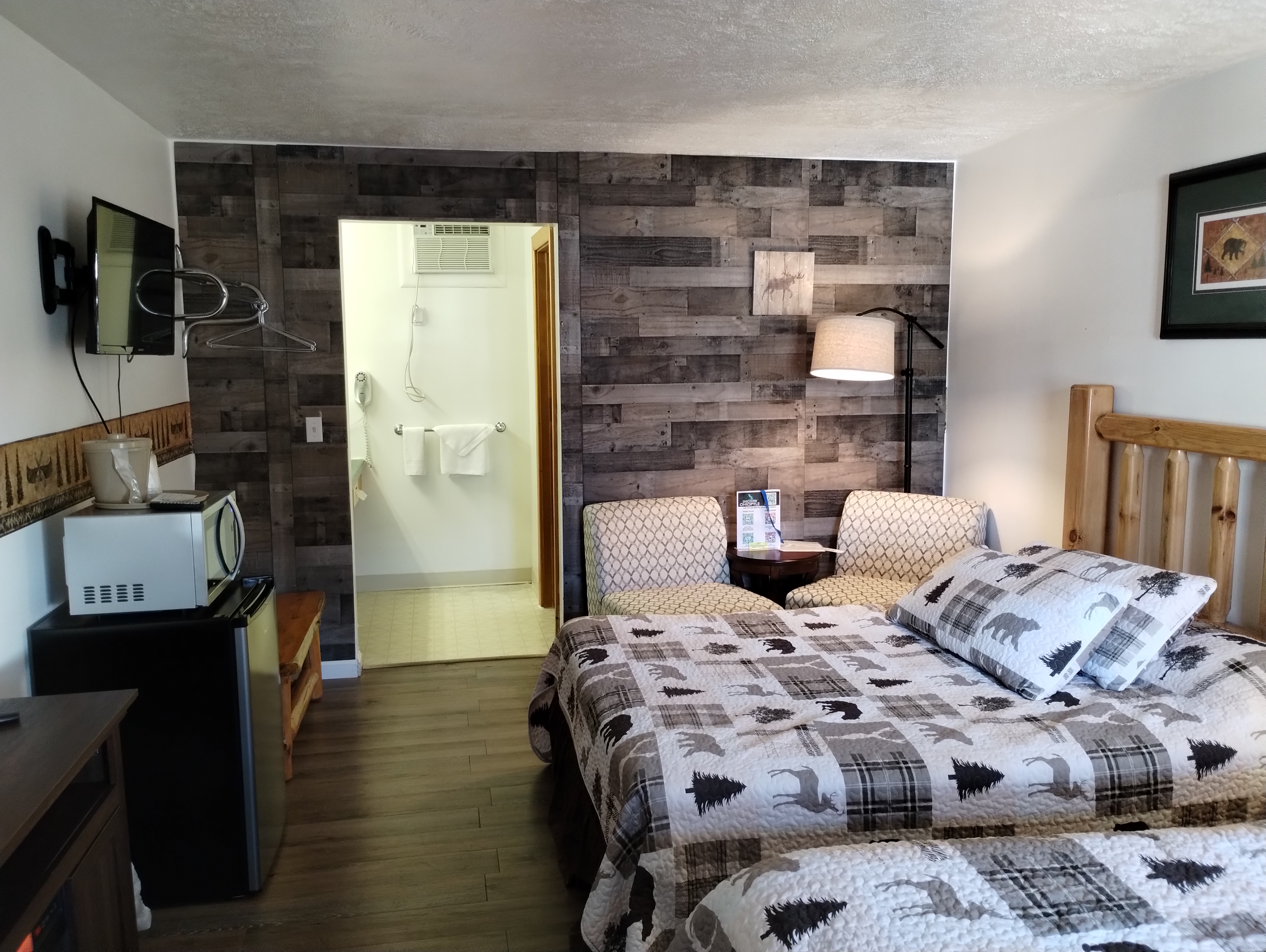 Image for Ohiopyle Suites Room 203 9