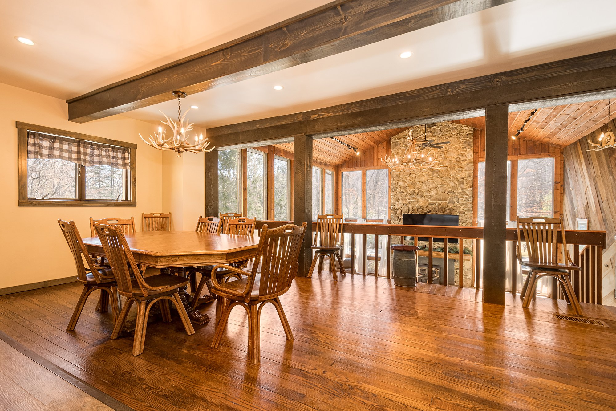 Image for Oak Hollow Lodge 14