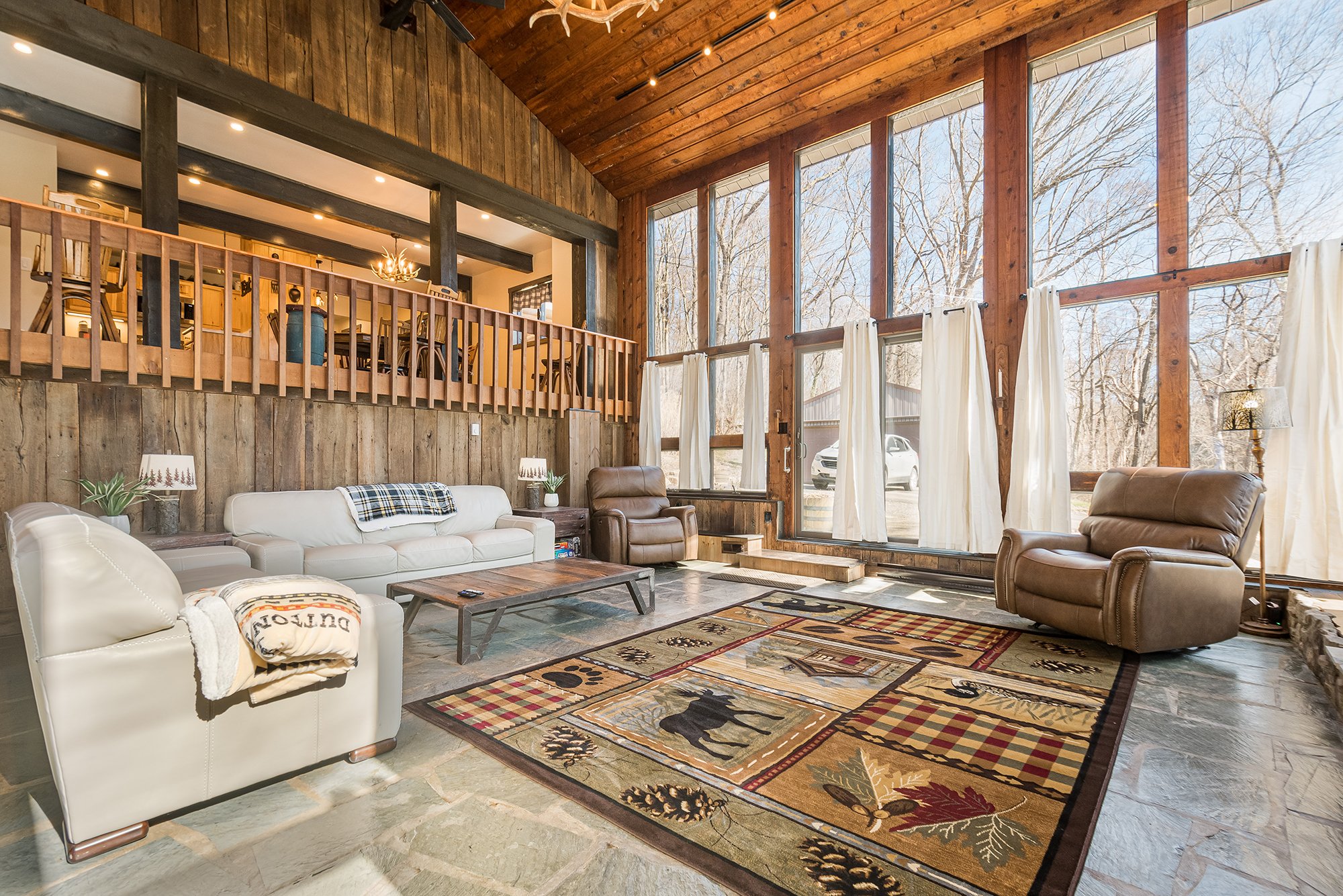 Image for Oak Hollow Lodge 16