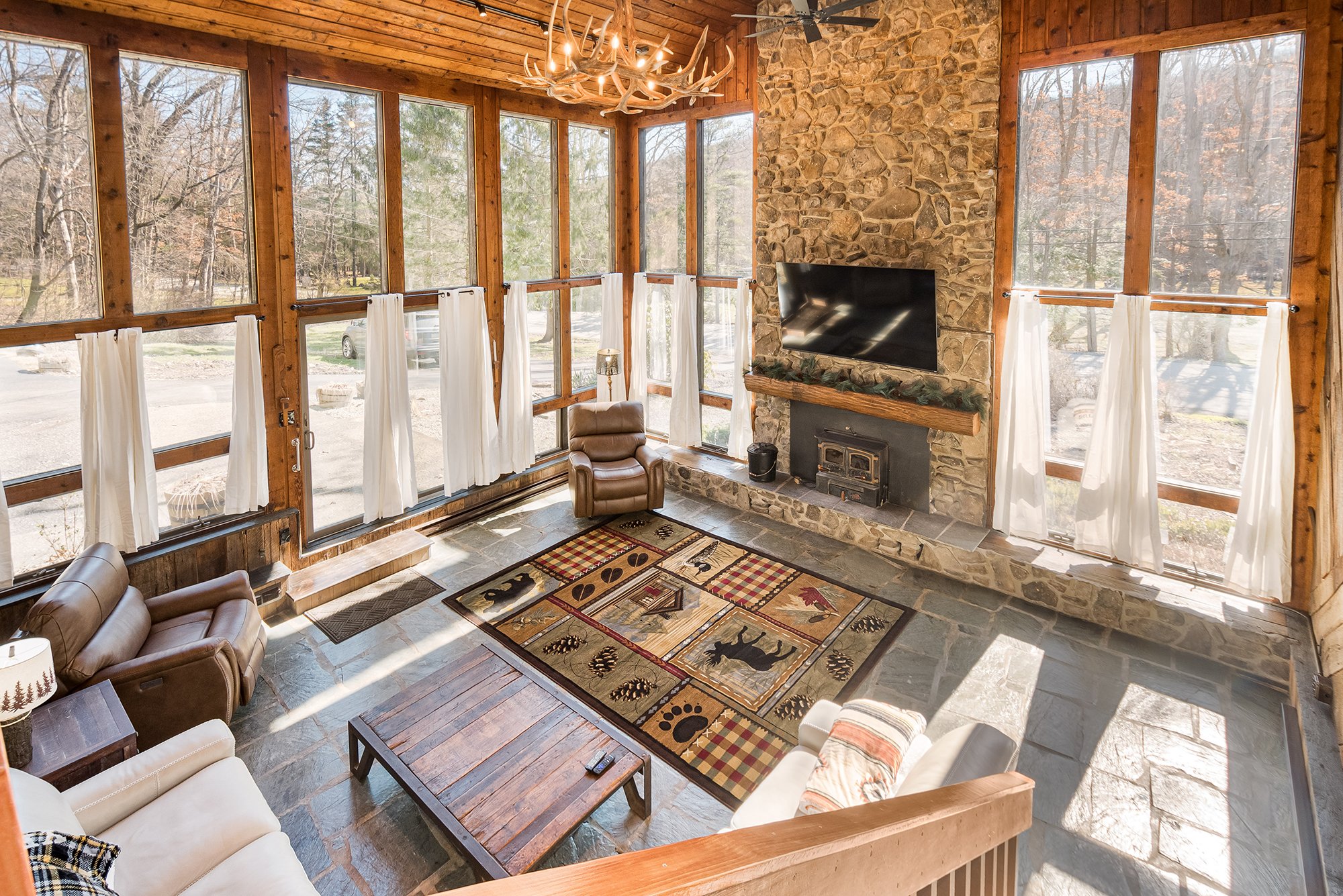 Image for Oak Hollow Lodge 19