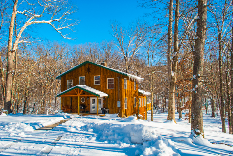 Ohiopyle vacation rental surrounded by snow in winter